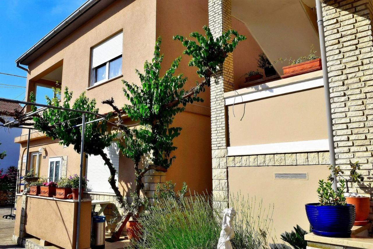 Zoro Apartments Palit Exterior photo