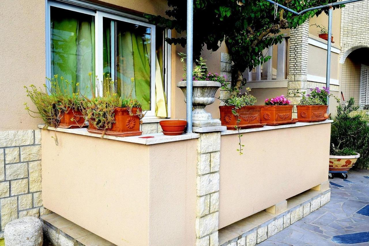 Zoro Apartments Palit Exterior photo