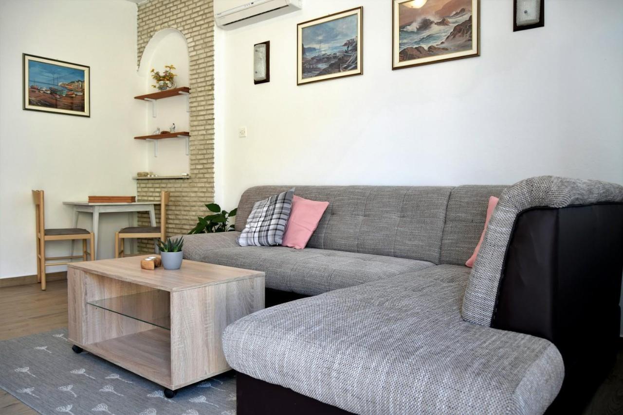 Zoro Apartments Palit Exterior photo